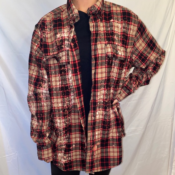 Custom made Phillies flannel! - Picture 2 of 2